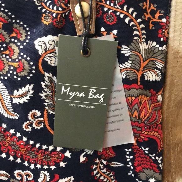 MYRA TOTE🍁FREE SHIPPING🍁 - Picture 5 of 13